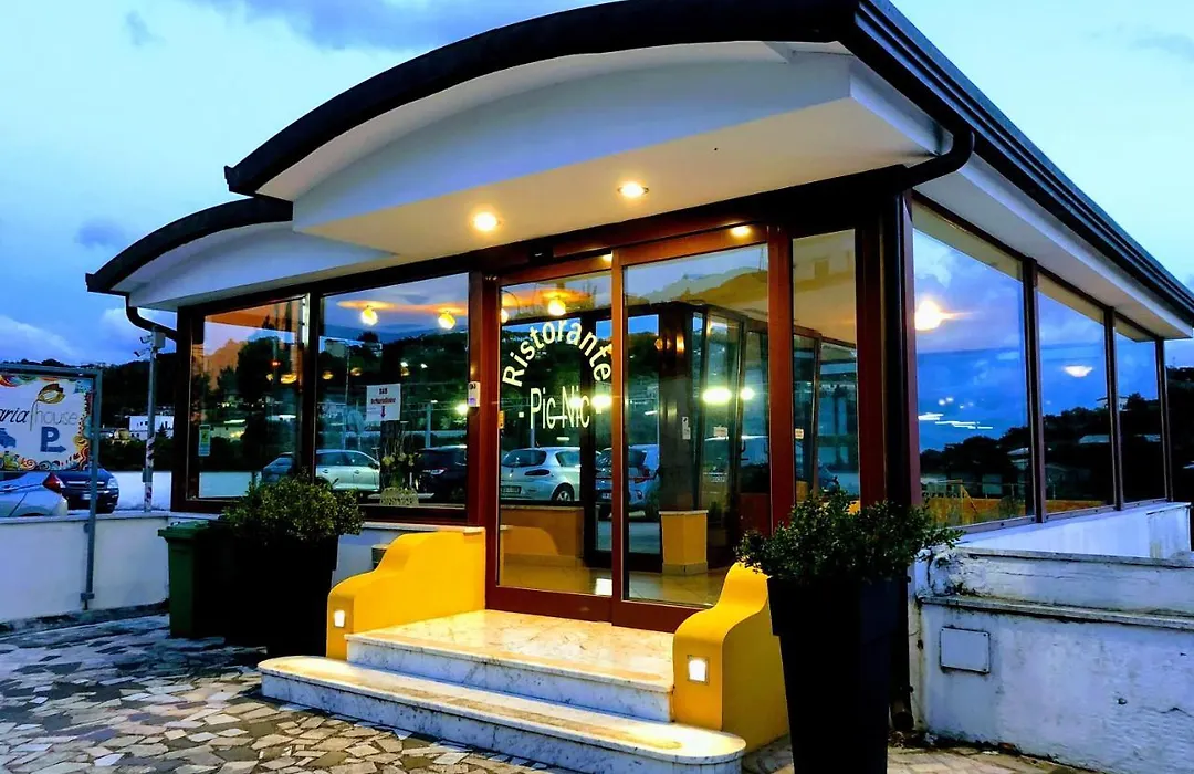 De Maria House-1